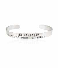 "BE YOURSELF" ARMBAND