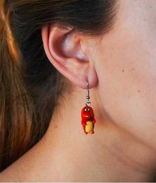 CHARMANDER ÖRHÄNGEN