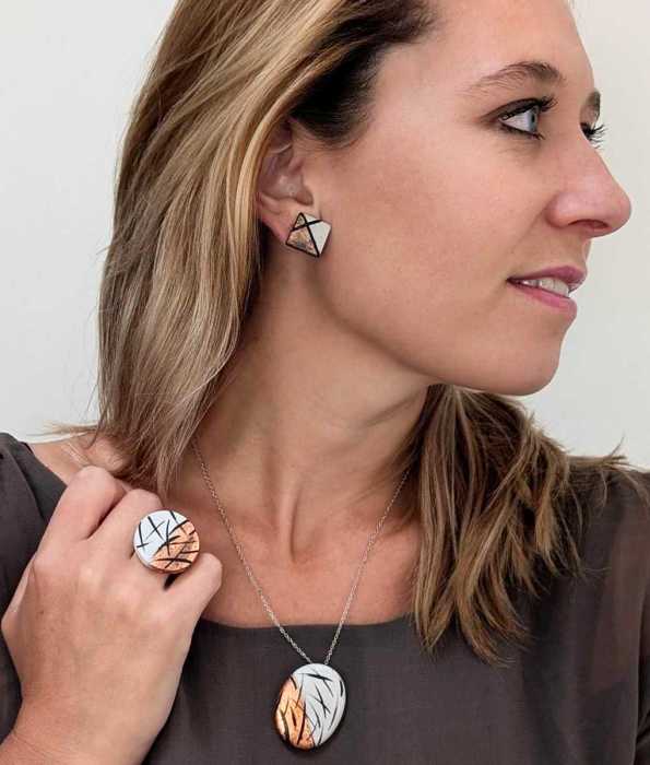 BETONG FYRKANT ÖRHÄNGEN