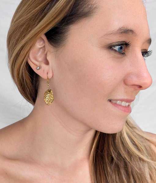 GYLLENE LÖV ÖRHÄNGEN