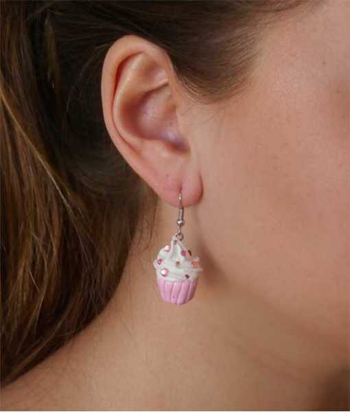 MUFFINS ÖRHÄNGEN, VIT GLASYR