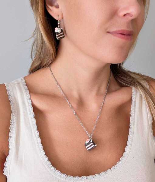 CHOKLADTÅRTA HALSBAND