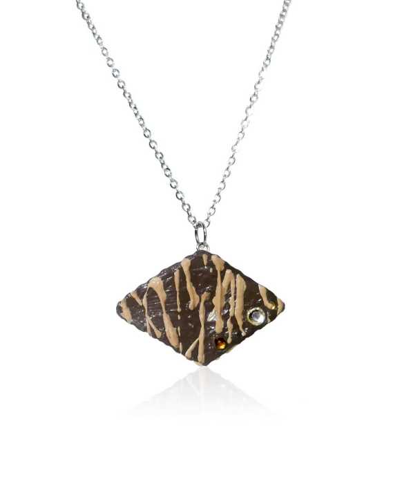 CHOKLADPRALIN HALSBAND