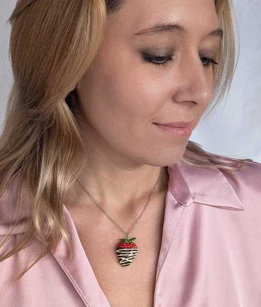 JORDGUBBE HALSBAND, DOPPAD-HALV-STOR