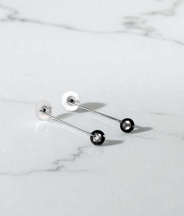 DOWN THE LINE ROD ÖRHÄNGEN, SVART