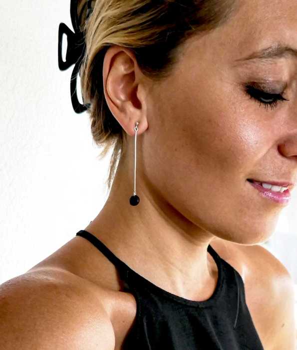 DOWN THE LINE SINGLE ÖRHÄNGEN