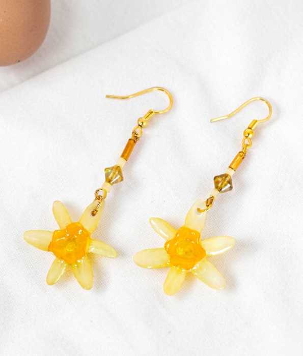 PÅSKLILJA ÖRHÄNGEN, PÄRLOR