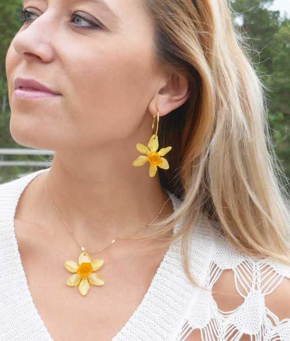 PÅSKLILJA ÖRHÄNGEN