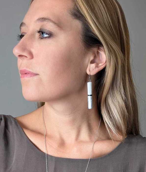 BETONG CYLINDER ÖRHÄNGEN