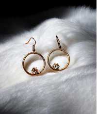 SPOTLIGHT ÖRHÄNGEN, GULD