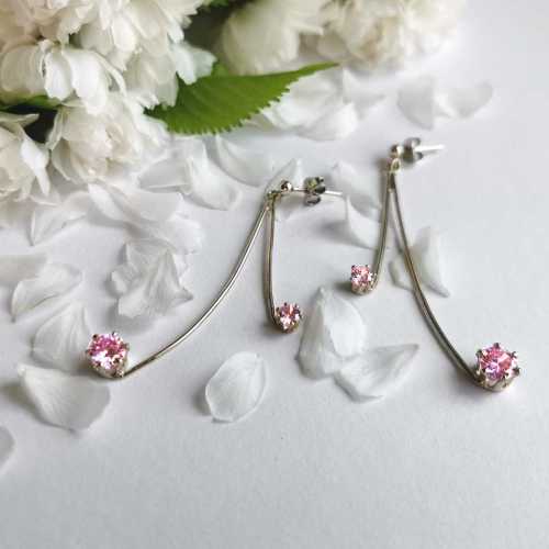 Fine Line Örhängen från Jewelry by Moette