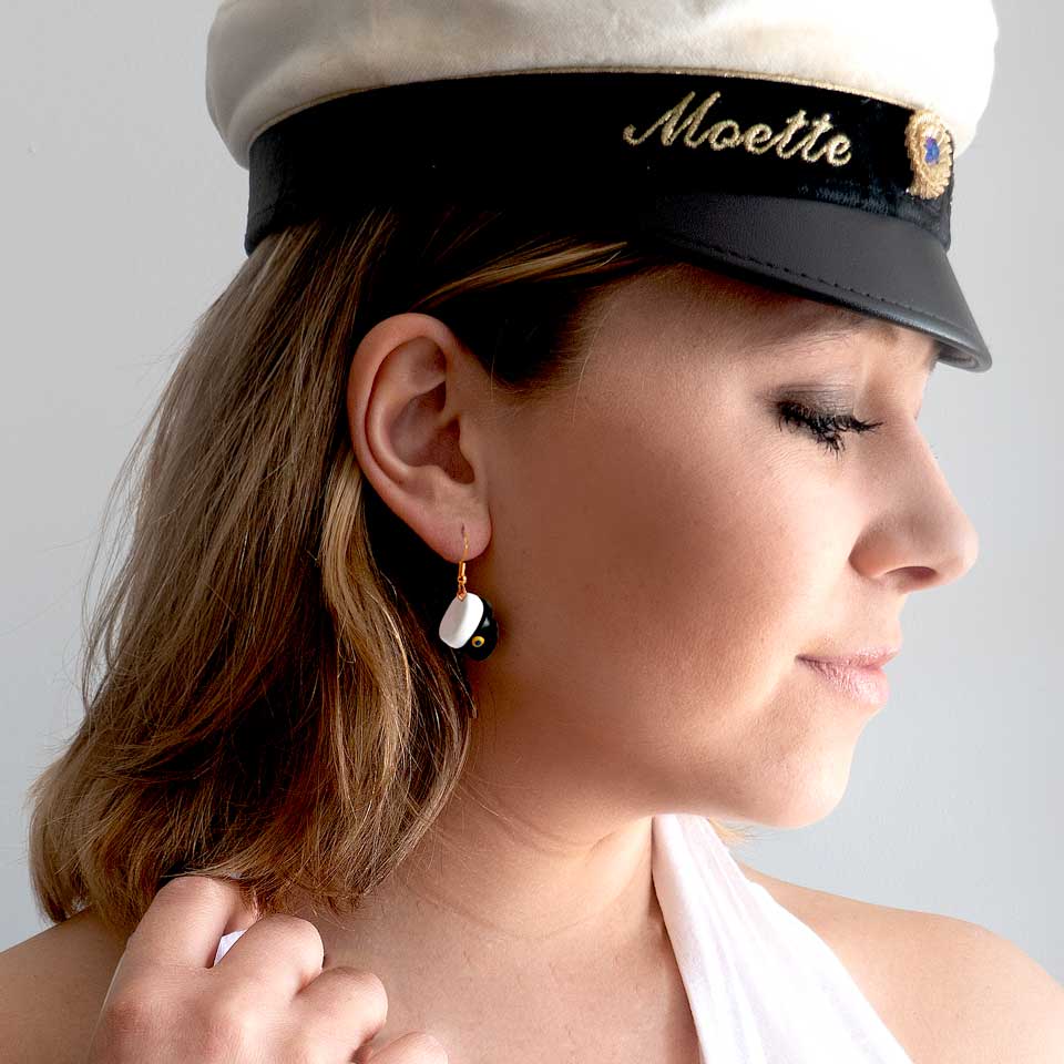 Student mössa örhängen från Jewelry by Moette