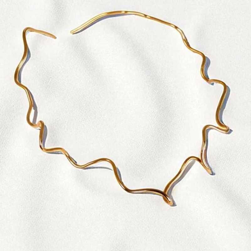 WAVES GOLD NECKLACE