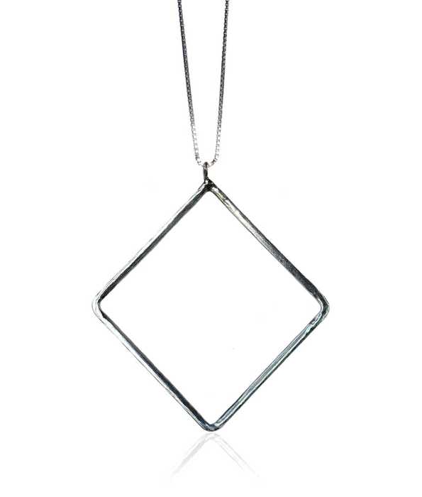 DON'T BE SQUARE HALSBAND, STOR