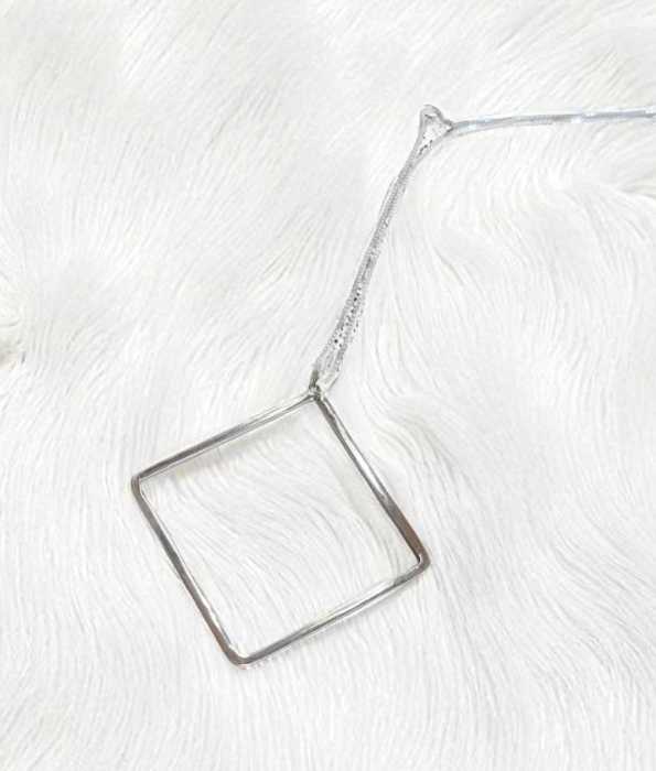 DON'T BE SQUARE HALSBAND, STOR