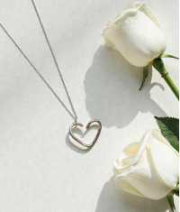 OPEN HEART HALSBAND, SILVER-LITEN