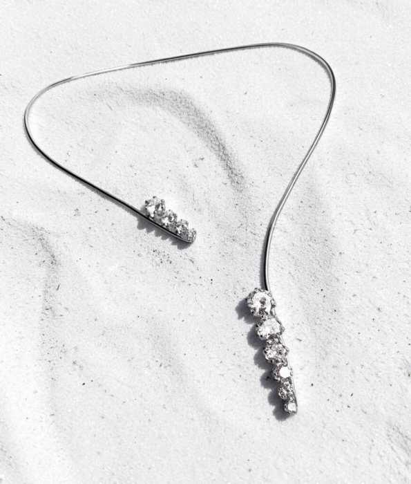 SPINE SPETSIG HALSBAND