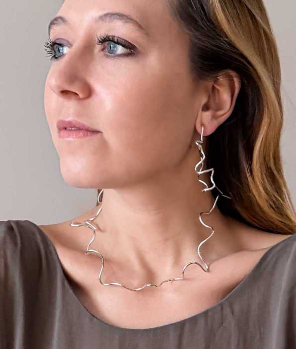 WAVES SILVER NECKLACE