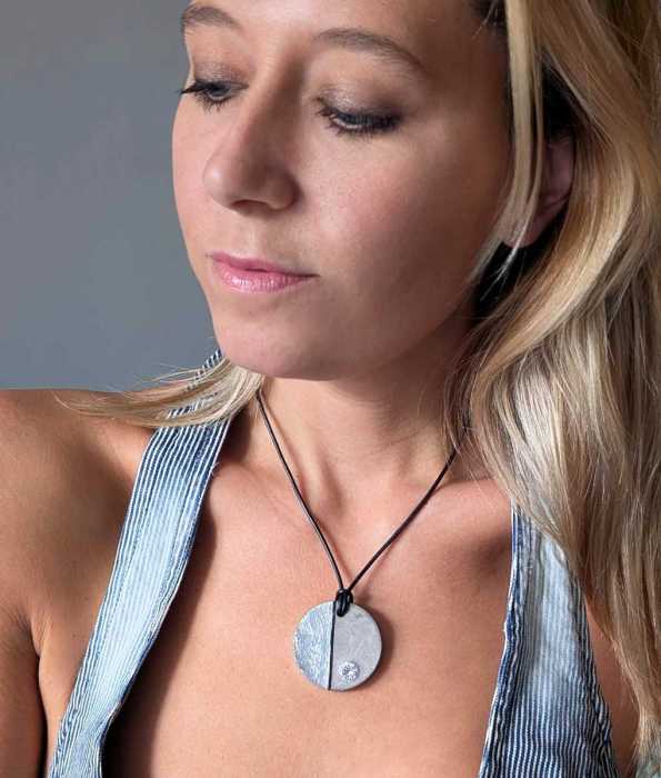 BETONG OCH ZIRKONIA HALSBAND, RUND