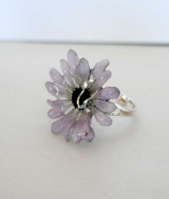 CINERARIA RING, MEDIUM