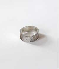 GRAPHITE RING, BRED
